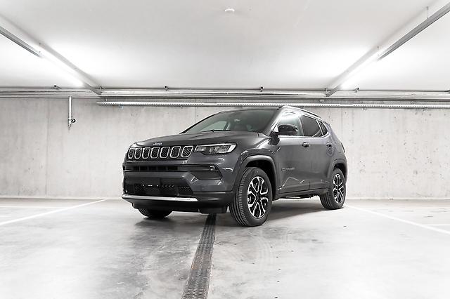 JEEP Compass 1.3 Swiss Limited 4xe: Jetzt Probefahrt buchen!