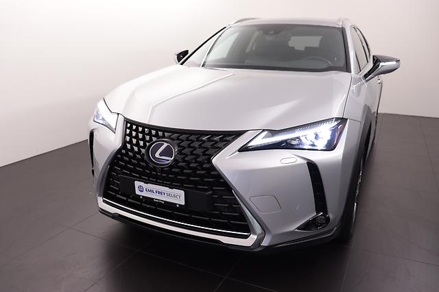 LEXUS UX 300e Excellence: Jetzt Probefahrt buchen!