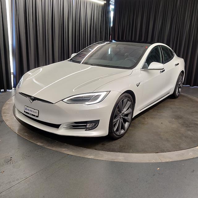 TESLA Model S 75 D: Jetzt Probefahrt buchen!