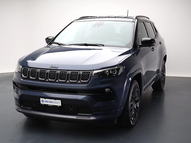 JEEP Compass 1.3 Turbo S: Jetzt Probefahrt buchen!