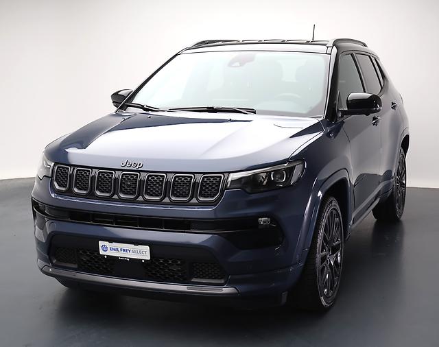 JEEP Compass 1.3 Turbo S: Jetzt Probefahrt buchen!