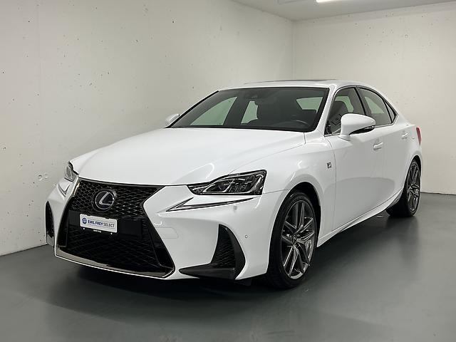 LEXUS IS 300h F-Sport: Jetzt Probefahrt buchen!