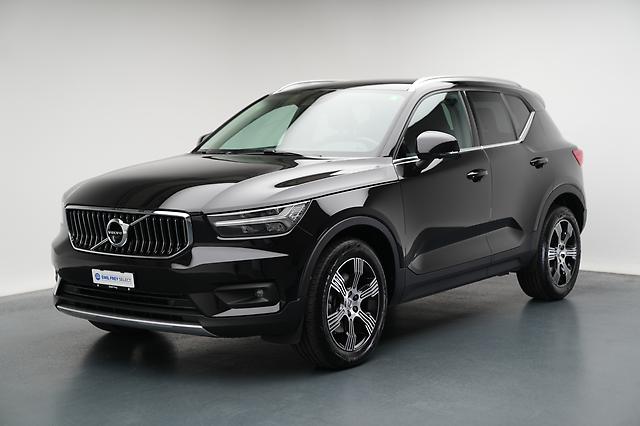 VOLVO XC40 2.0 B4 MH R-Design AWD: Jetzt Probefahrt buchen!