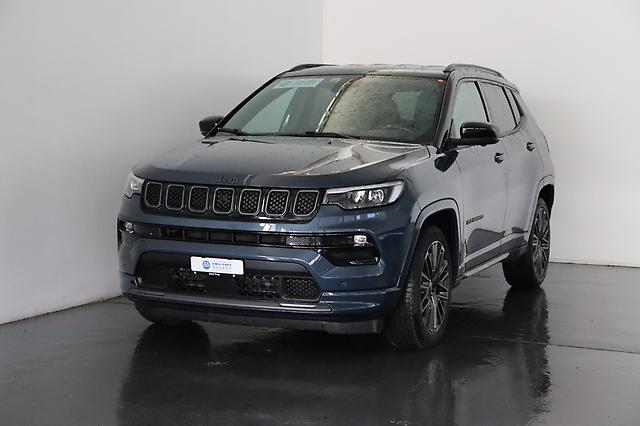 JEEP Compass 1.3 Turbo S: Jetzt Probefahrt buchen!