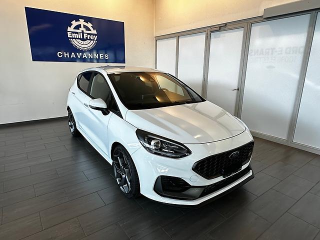 FORD Fiesta 1.5 EcoB ST X: Jetzt Probefahrt buchen!