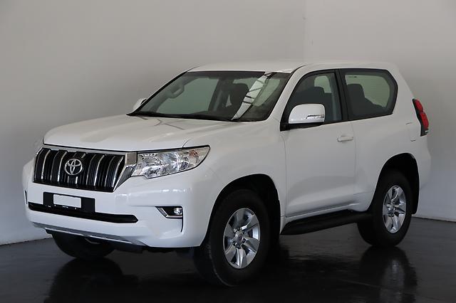 TOYOTA Land Cruiser 2.8 D 204 Comfort: Jetzt Probefahrt buchen!